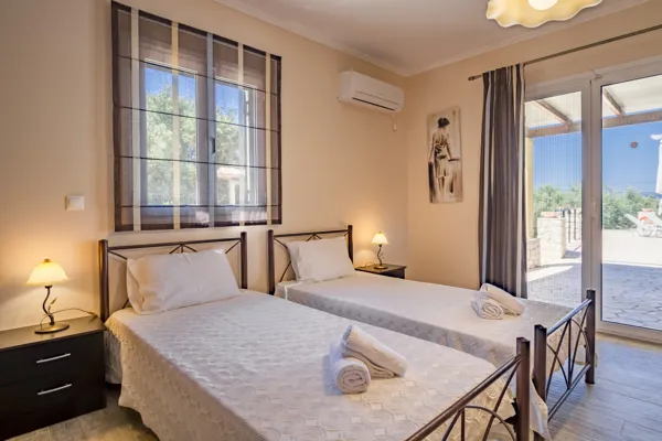Villa with refined interiors and sweeping sea views - Meganisi, Meganisi