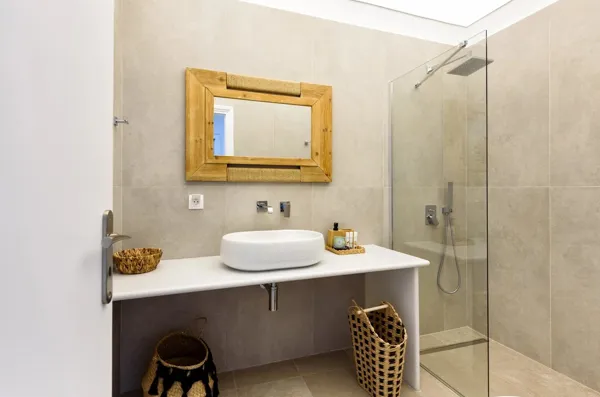 Luxury villa just steps from the beach    - Pounta, Paros, Cyclades Islands
