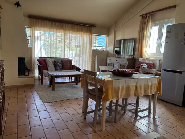 Great located residence in the north suburb of Lykovrysi - Lykovrysi, Attica