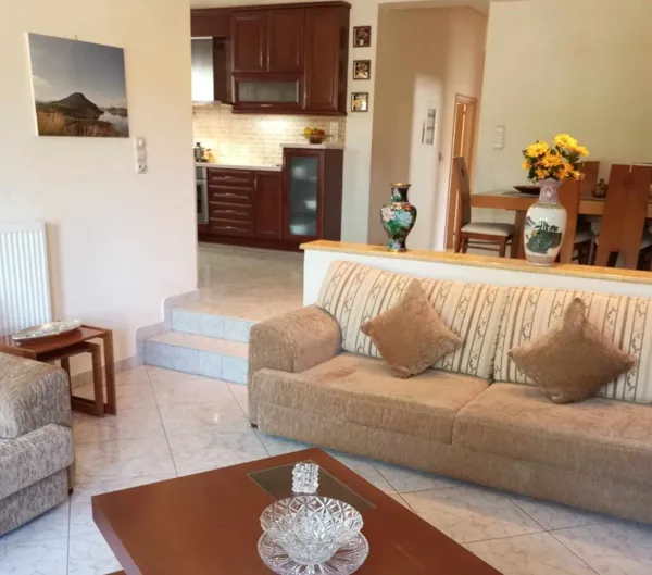 Country house close to lakes and the seashore - Mouriki, Voiotia, Central Greece