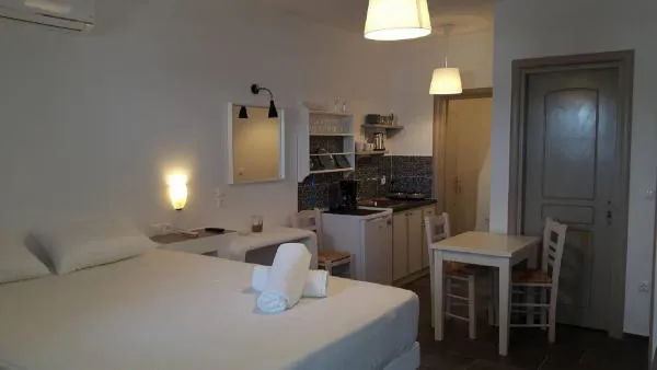 Cycladic-Style Hotel Close to the Sea in Antiparos - Antiparos, Antiparos, Cyclades Islands