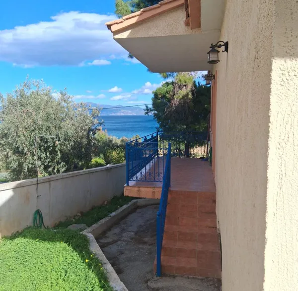 An extraordinary coastal estate overlooking the Euboean gulf - Theologos, Fthiotida, Central Greece