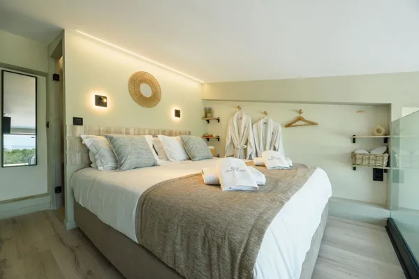 Exclusive Villa with Private Pool & Premium Amenities - Pefkohori, Halkidiki
