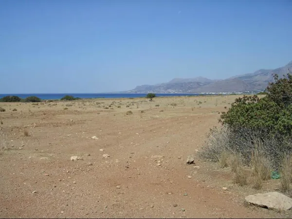 Land plot with large sea frontage - Makrygialos, Lasithi, Crete