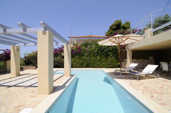 Villa of Unique Beauty with Guest House and Swimming Pool in Aghios Aimilianos - AGIOS AIMILIANOS, Argolis, Peloponnese