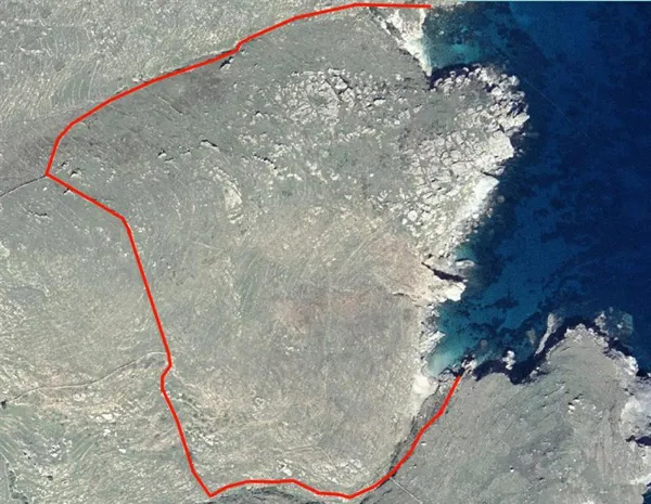 Large land plot on the seashore - Apoikia, Andros, Cyclades Islands