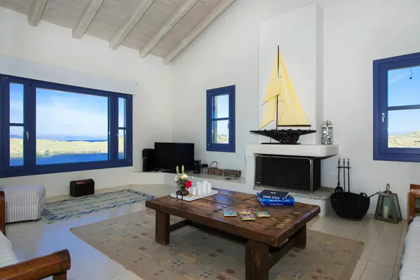 Beautiful villa just steps from the sea - Vourkari, Kea, Cyclades Islands