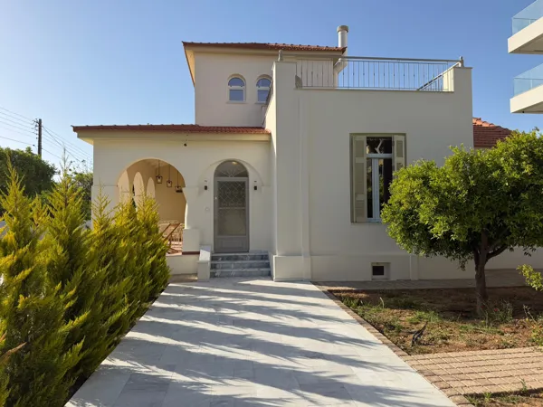 Sophisticated villa in Elliniko - Elliniko, Attica