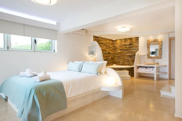 Villa with sea views, close to all amenities  - Kokkini Hani, Crete
