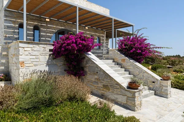 Luxury villa just steps from the beach    - Pounta, Paros, Cyclades Islands
