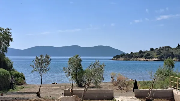 Newly-built beachfront villa    - Ermioni, Argolis, Peloponnese