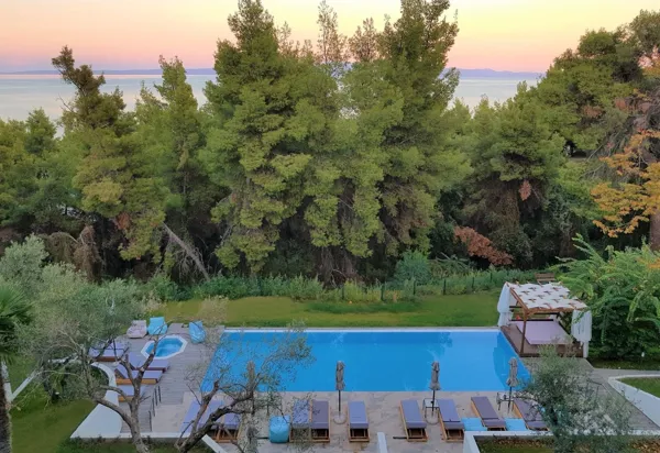 Great positioned hotel in Halkidiki - Kryopigi, Kassandra, Halkidiki