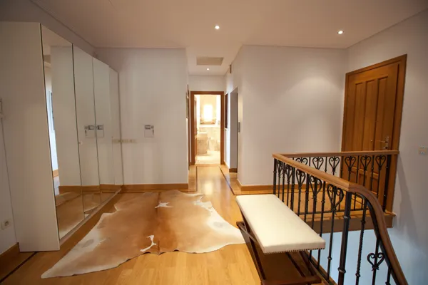 Unique Villa with Swimming Pool in Lagonisi  - Lagonissi