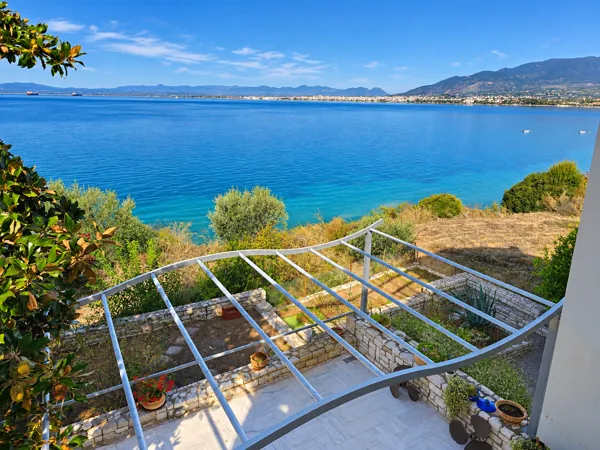 Stunning seafront villa in Verga beach - Kalamata, Messinia, Peloponnese