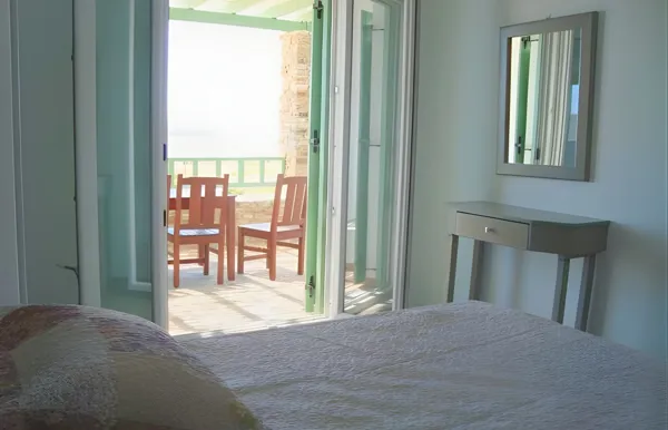 Cycladic-Style Hotel Close to the Sea in Antiparos - Antiparos, Antiparos, Cyclades Islands