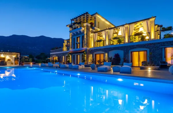 Sprawling seafront mansion - Elounda, Elounda, Crete