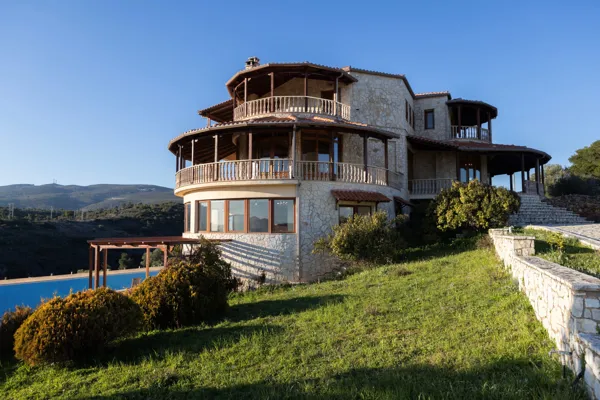 Hilltop luxury villa with panoramic views in Grammatiko - Marathonas, Attica