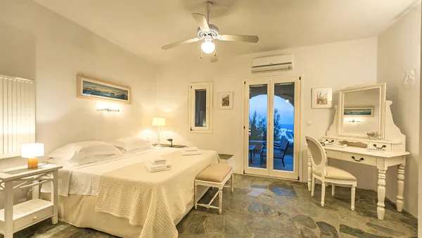 Villa with Pool & Sea View - Aspro Chorio, Paros, Cyclades Islands
