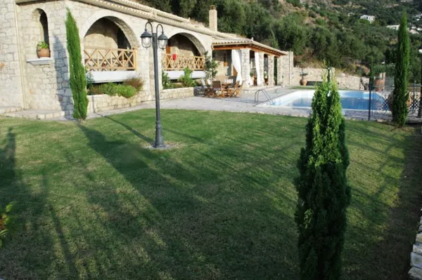 Beautiful villa with sea views, close to all amenities  - Kalamata, Messinia, Peloponnese