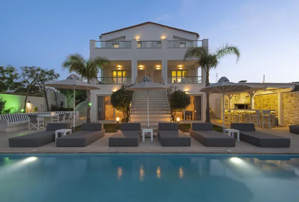Villa with sea views, close to all amenities  - Kokkini Hani, Crete