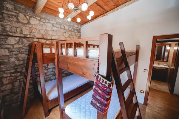 Charming stone mansion, chalet style - Kleitoria, Achaïa, Peloponnese