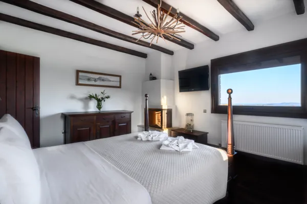 Stone villa with modern amenities  - Mesochori, Messinia, Peloponnese
