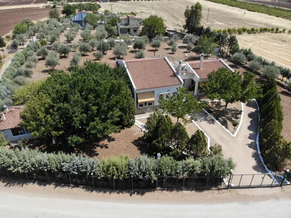 Country house close to lakes and the seashore - Mouriki, Voiotia, Central Greece