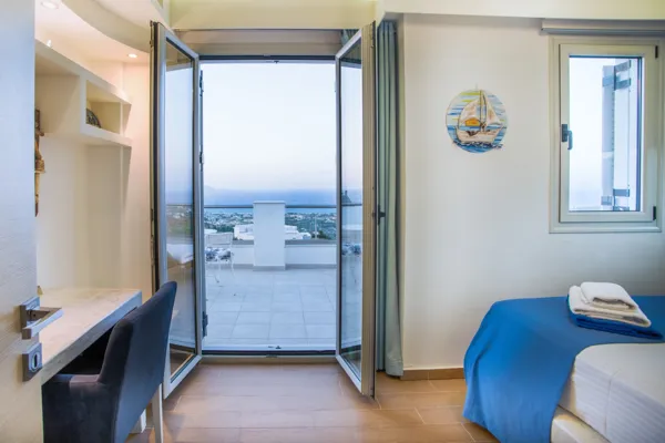 Villa with sea views, close to all amenities  - Kokkini Hani, Crete