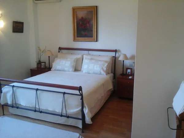 Villa with traditional features, enjoying beautiful views - Kokkino Horio, Crete