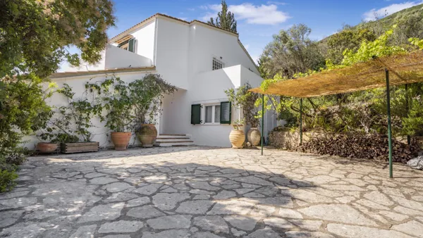 Beautiful villa nestled in green   - Vlycho, Lefkada, Ionian Islands