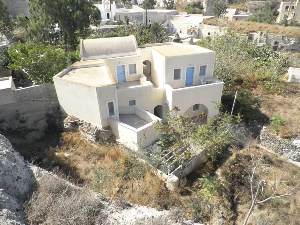 Whitewash house in Messaria traditional settlement - Messaria, Santorini, Cyclades Islands