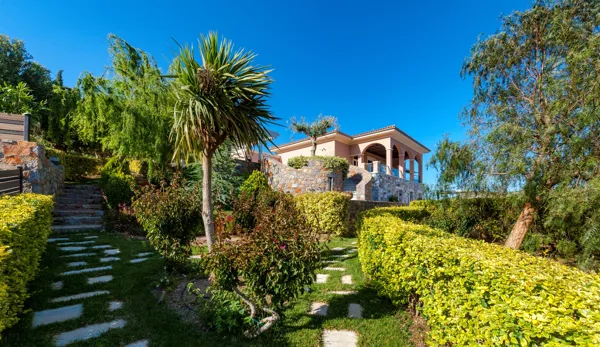 Waterfront villa with pool and garden - Plaka, Lasithi, Crete