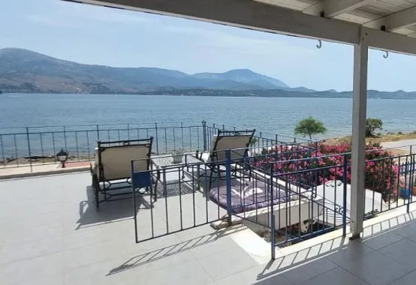 Seafront traditional house in Lixouri - Lixouri, Kefalonia, Ionian Islands