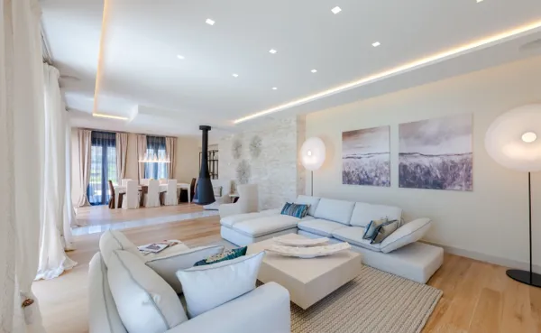 Sprawling seafront mansion - Elounda, Elounda, Crete