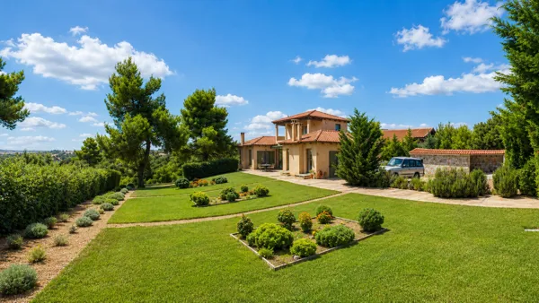 Private villa offering breathtaking mountain view  - Kapandriti, Attica