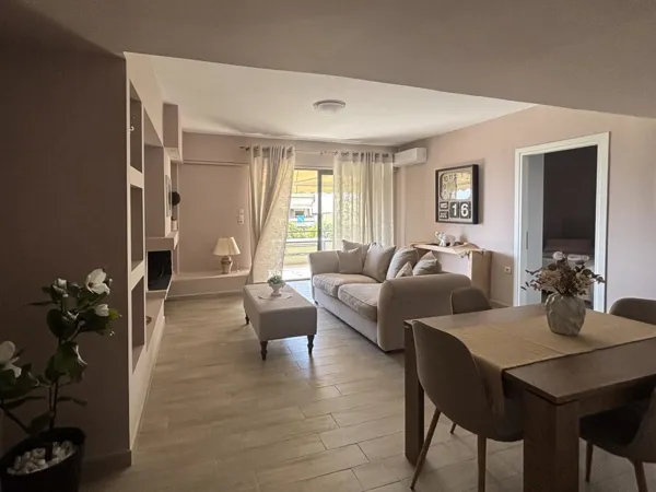 Live by the Sea- Furnished Apartment in Saronida - Saronida, Attica