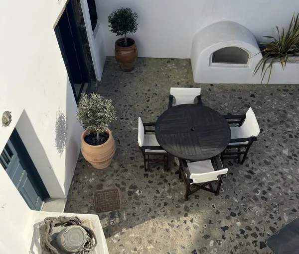 Traditional Restored 4-bedroom house - Pyrgos, Santorini, Cyclades Islands