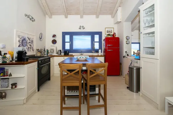 Beautiful villa just steps from the sea - Vourkari, Kea, Cyclades Islands