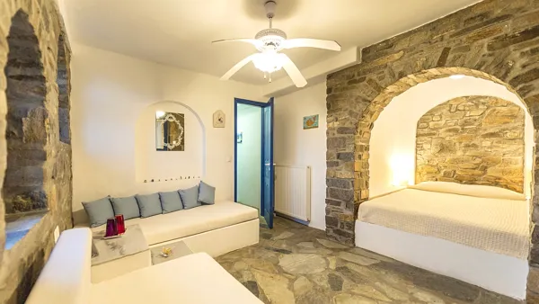 Villa with Pool & Sea View - Aspro Chorio, Paros, Cyclades Islands