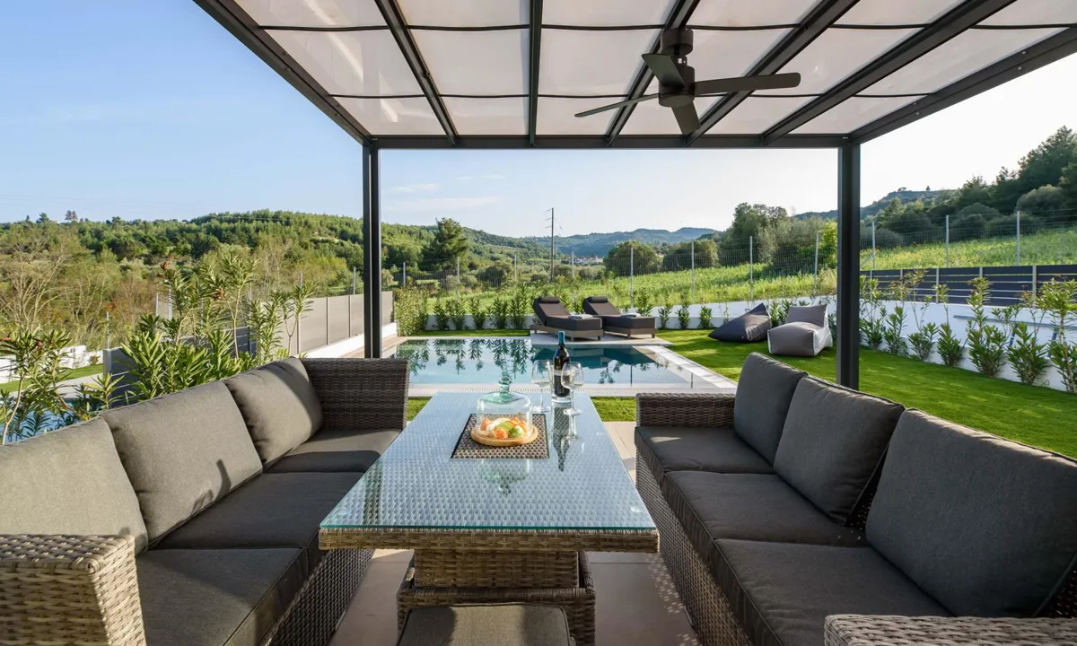 Exclusive Six Villa Complex on One Acre with Private Pools  - Pefkohori, Halkidiki