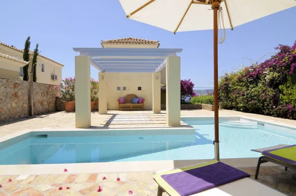 Villa of Unique Beauty with Guest House and Swimming Pool in Aghios Aimilianos - AGIOS AIMILIANOS, Argolis, Peloponnese