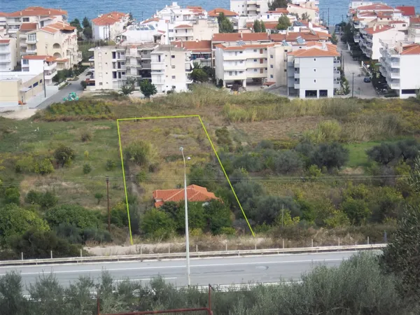 Great located plot with a house in Akrata - Akrata, Achaïa, Peloponnese