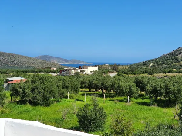 Modern 3 storey house close to the seashore - Kavoussi, Lasithi, Crete