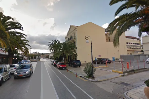 Unique cornered plot in the city centre of Argostoli - Argostoli, Kefalonia, Ionian Islands
