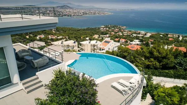Luxury villa in Athens suburbs - Porto Rafti, Attica
