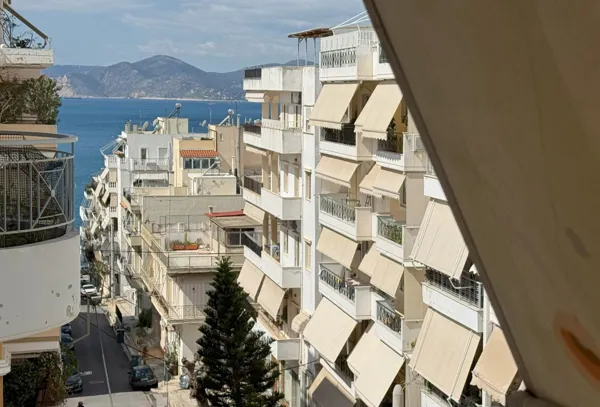 Sea views apartment in Peiraiki   - Peiraias, Attica