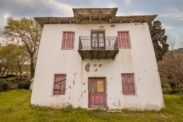 Historic Seafront House with Land - Cherefto, Pelion, Thessaly