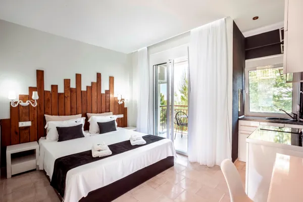 Great positioned hotel in Halkidiki - Kryopigi, Kassandra, Halkidiki