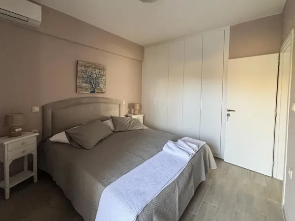 Live by the Sea- Furnished Apartment in Saronida - Saronida, Attica