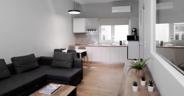 Dual-apartment residence in the heart of Plaka - Plaka, Attica